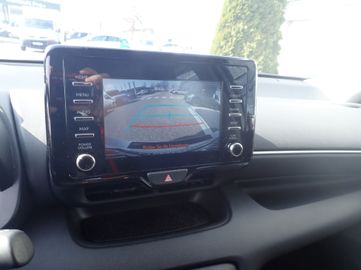 Toyota Yaris - 10