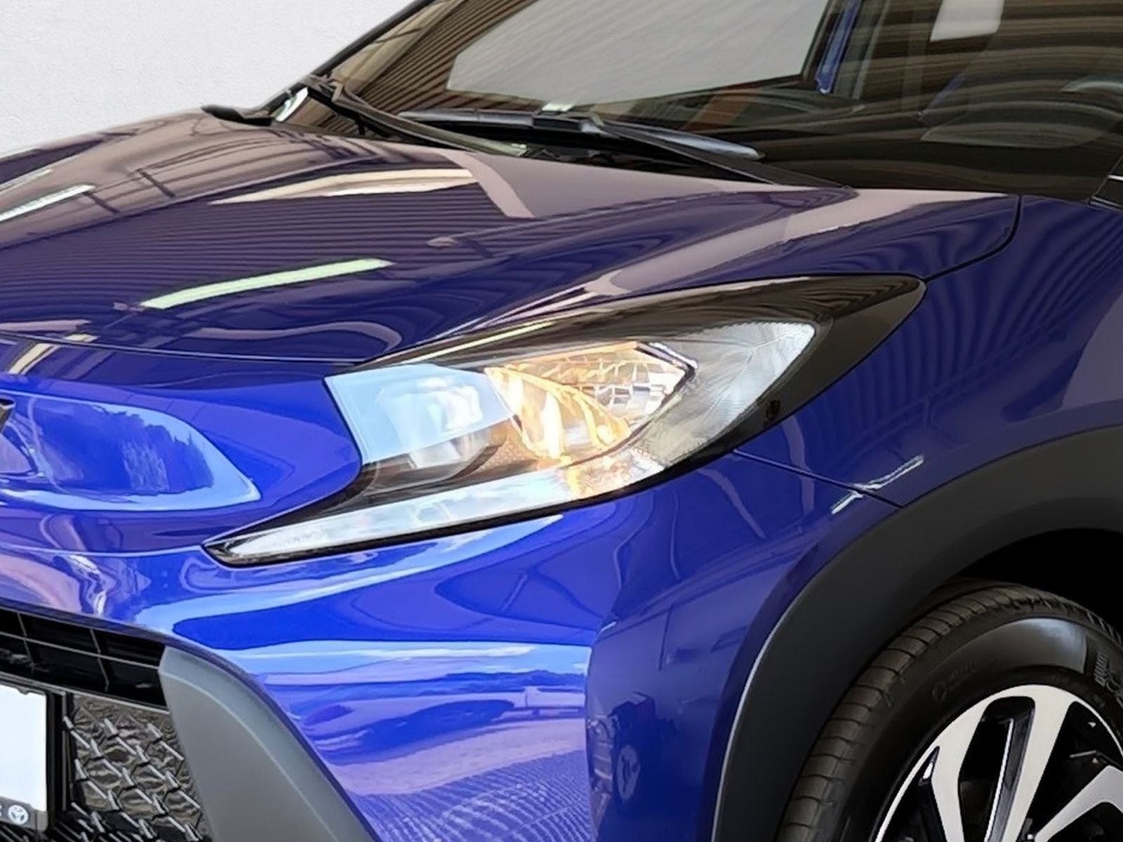 Fahrzeugabbildung Toyota Aygo X 1.0 Pulse Kamera,SHZ,ACC,PDC,LM