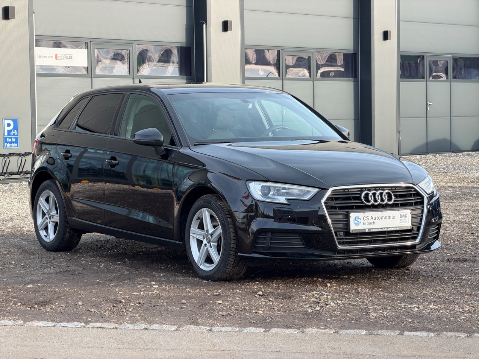 Audi A3 Sportback 35 TDI S tronic Xenon Navi Bluet. foto 2
