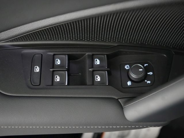 Tiguan R-LINE TSI DSG 4MOTION+AHK+MATRIX LED+NAV