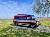 Dodge RAM 250 V8 - Dodge mit Benzin-Antrieb: Van