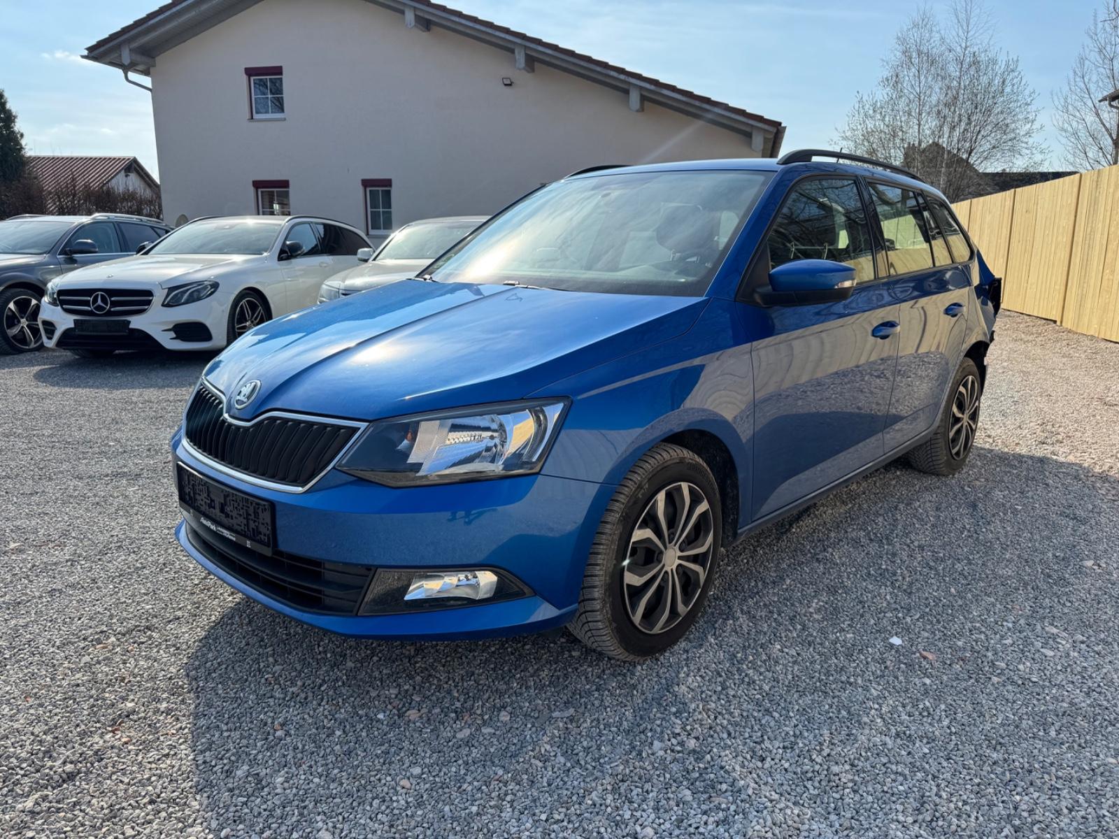 Skoda Fabia 1.0 TSI Combi*Ambition*EURO6*Heckschaden!