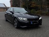 BMW M340d xD Lim. ACC HUD Surround View Laser AHK 8f - BMW M340d mit Anhängerkupplung
