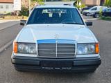 Mercedes-Benz 124 T Modell mit H-Zulassung 1.Hand