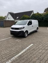 Opel Vivaro L2H1 120 PS - Trucks in Dresden