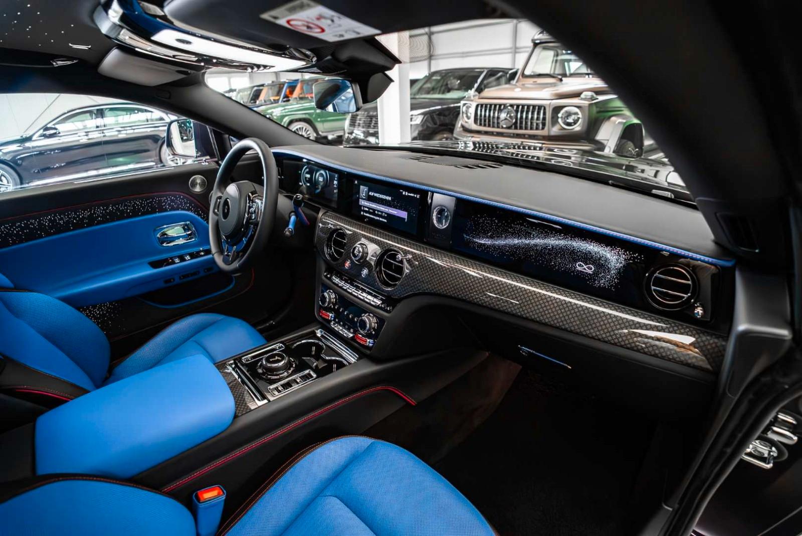 Rolls-Royce Spectre / Black Badge / Shooting Star /