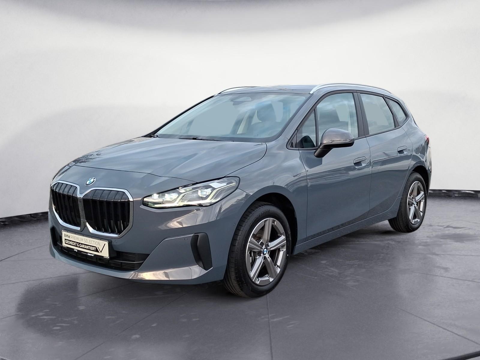 BMW 220i Active Tourer *Premium*Navi*AHK*LED*PDC*SHZ