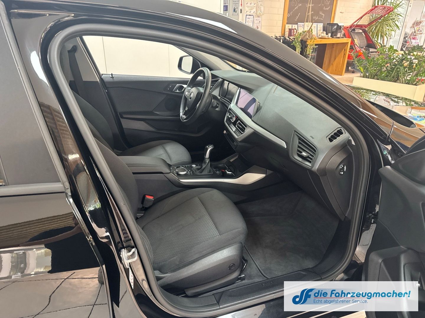 Fahrzeugabbildung BMW 118 Navi Digi Cockpit Mehrzonenklima Fahrerprofi