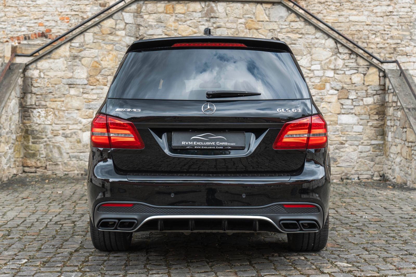 Fahrzeugabbildung Mercedes-Benz GL 63 AMG GLS-Optik 360° LED H&K Massage ACC