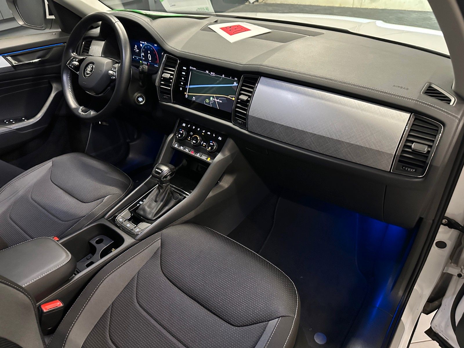 Skoda Kodiaq 2.0 TDI DSG Tour *19Zoll*AHK*Standhzg*KAM foto 11
