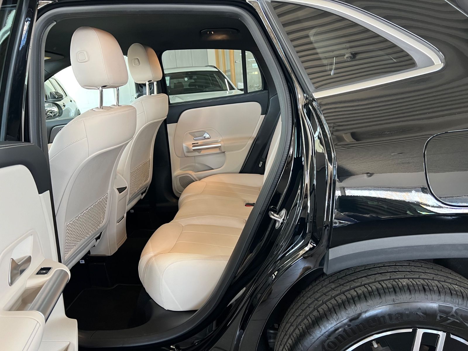 Mercedes-Benz GLA 180d Progressive Business+High End+Park Pak. foto 21