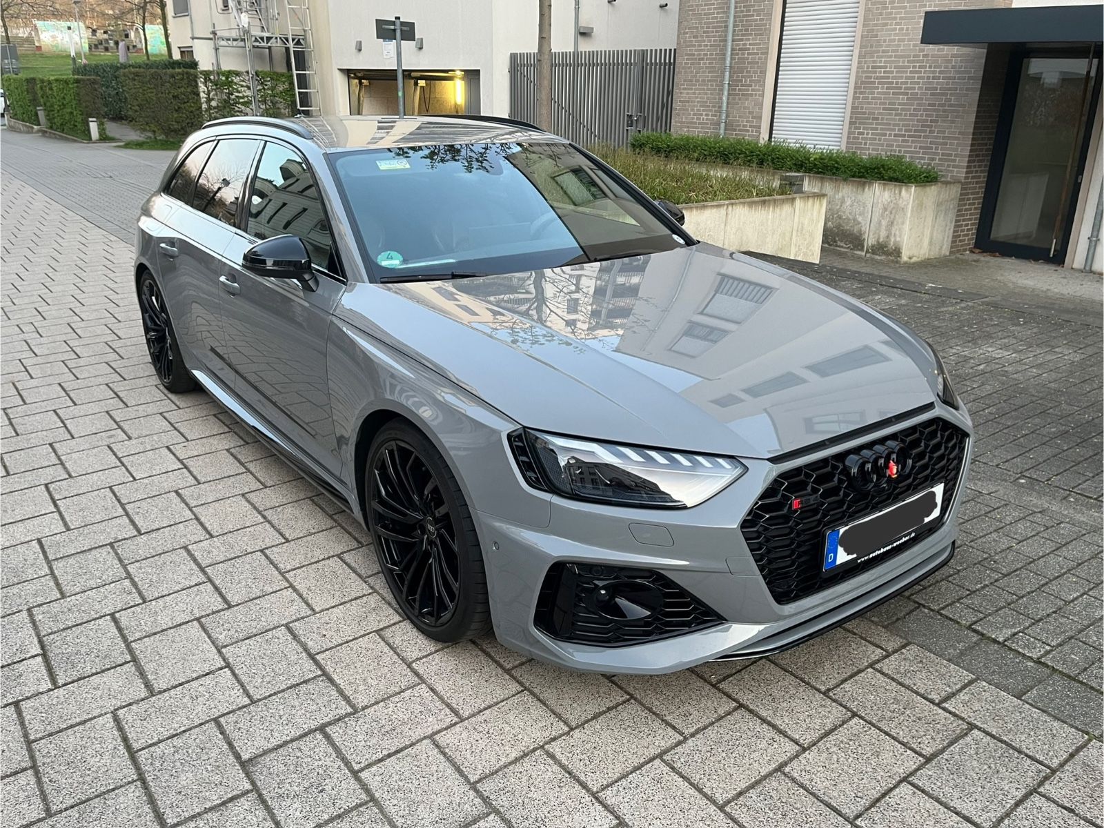 AUDI RS4 Avant Garantie Leder Wabe B&amp;O virt.Cockp 360