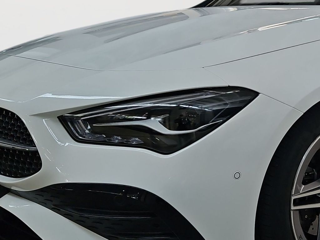 Fahrzeugabbildung Mercedes-Benz CLA 200 SB AMG AHK Pano Totwi. LED SHZ Sport DAB