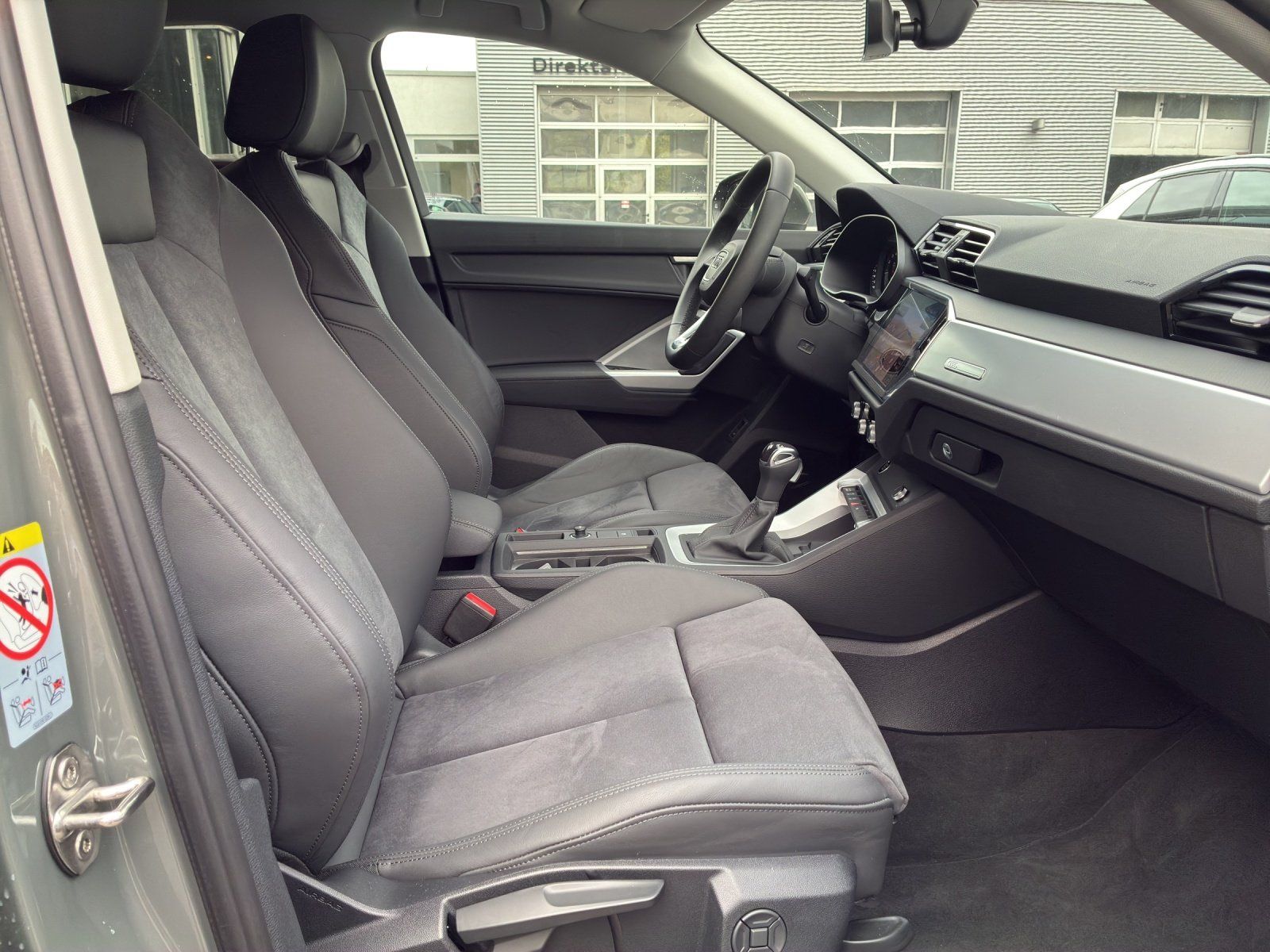 Fahrzeugabbildung Audi Q3 Sportback S line 35 TFSI AHK,LED,Navi,PDC,LM