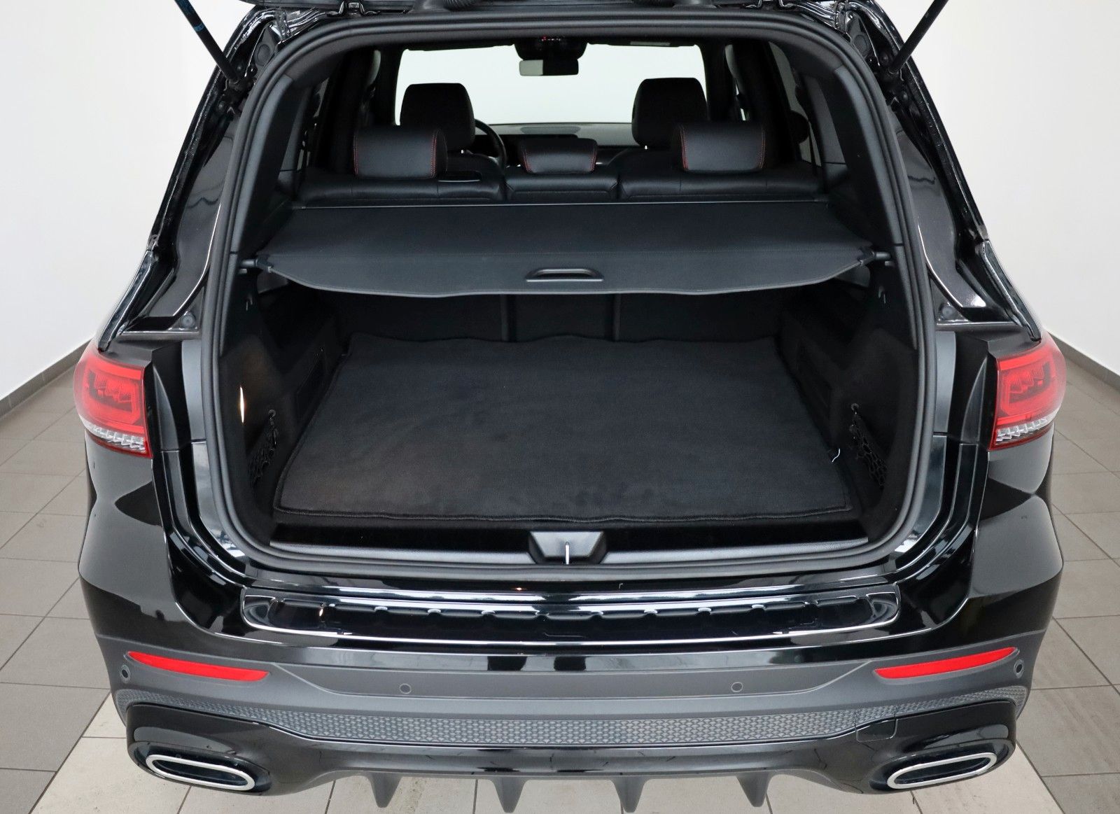 Fahrzeugabbildung Mercedes-Benz GLB 200d, AMG-line,Night-pak,Navi,CarPlay,Kamera