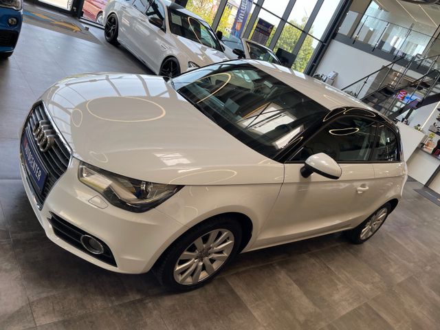 Audi A1 ambition *BI-XENON*NAVI*SZHZ*TEMPOMAT*PDC*