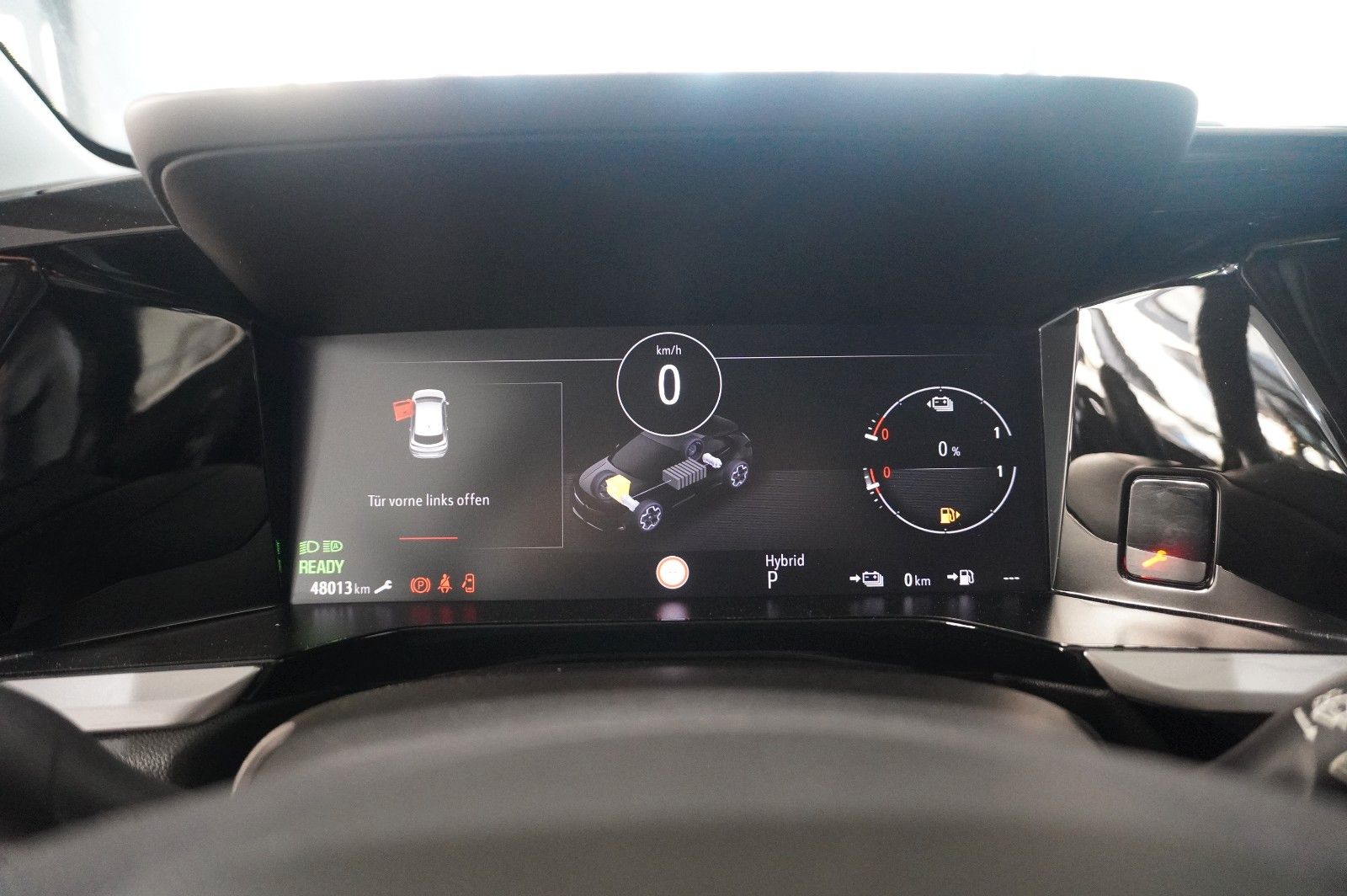 Fahrzeugabbildung Opel Grandland (X) ULTIMATE 4HYBRID NAVI/LED/360°/AHK