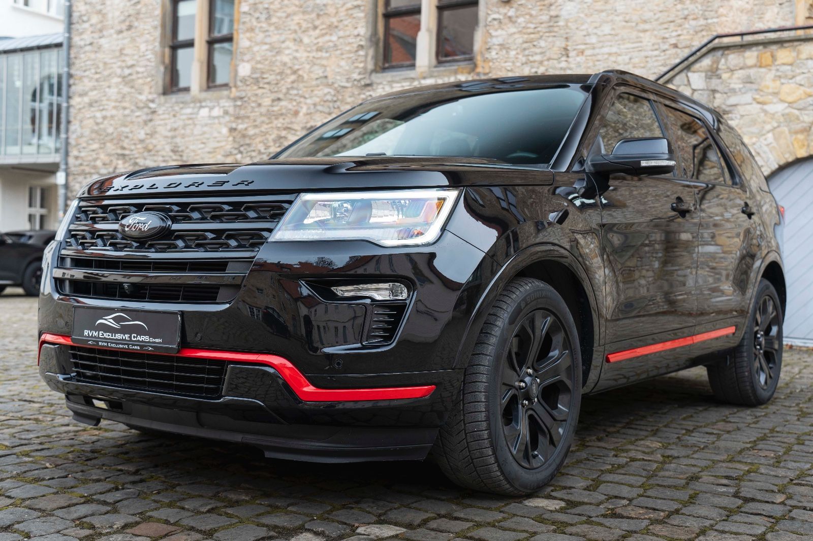 Fahrzeugabbildung Ford Explorer 3,5l 4x4 Sport KAM 6SITZER M+S ACC AHK