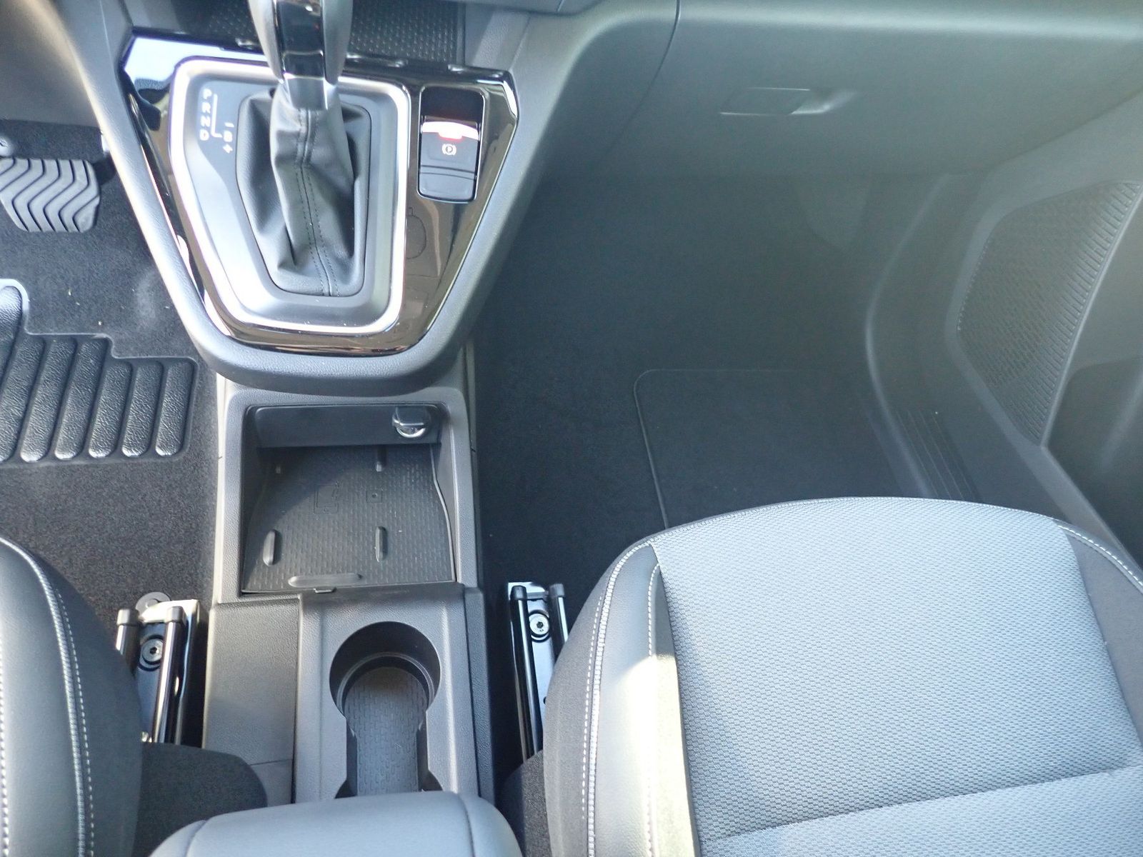 Fahrzeugabbildung Renault Kangoo E-TECH elektr. Techno Comfort Range AC22