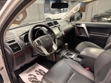 Toyota Land Cruiser - 8