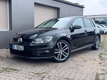 Volkswagen Golf - 1