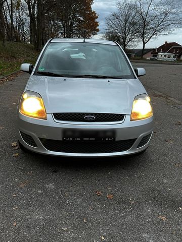 Ford Fiesta Style 2 Hand Tüv 07/25