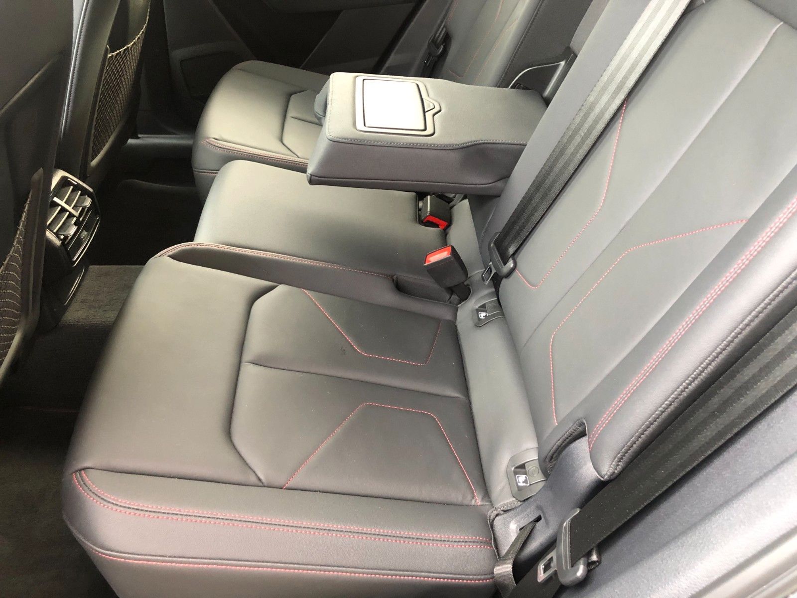 Fahrzeugabbildung Audi Q3 Sportback 35 TFSI S line