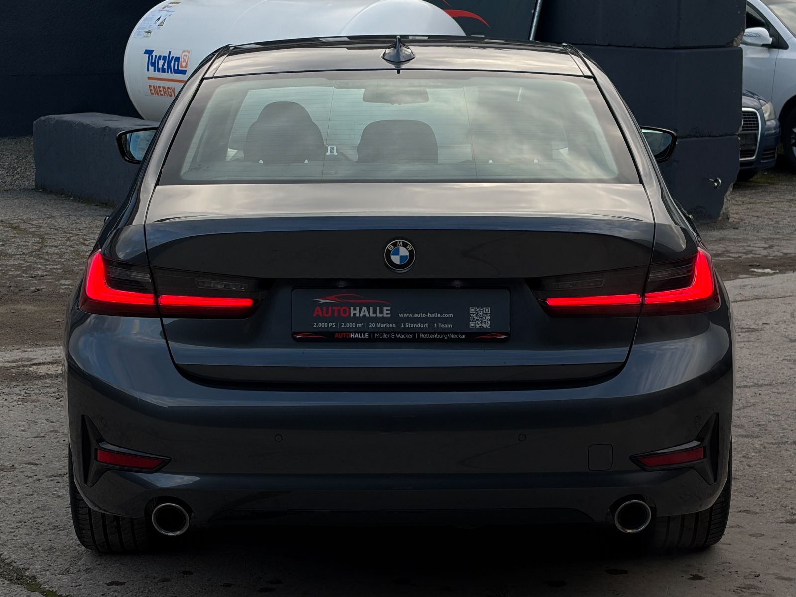 Fahrzeugabbildung BMW 320i Limo Sport Line 3Z-Klima Temp. LCProf. AHK