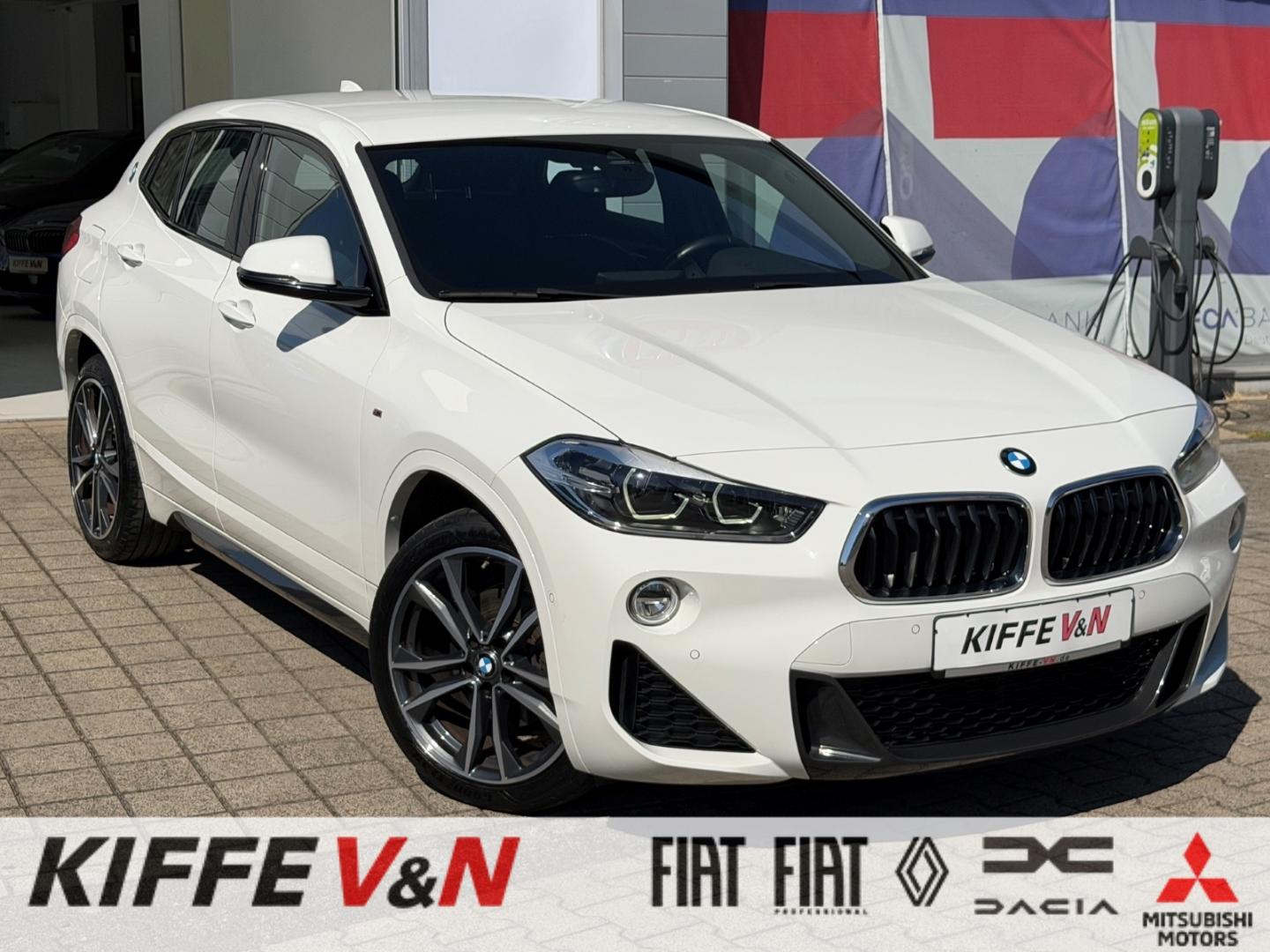 BMW X2 sDRIVE 18i M-SPORT NAVI PDC SHZ SHADOW LINE