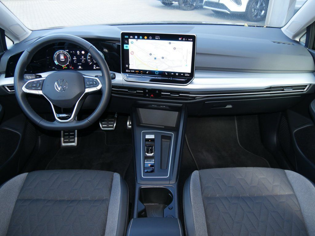 Volkswagen Golf VIII 1.5 eTSI Energy DSG Navi LED DigCockpi foto 5