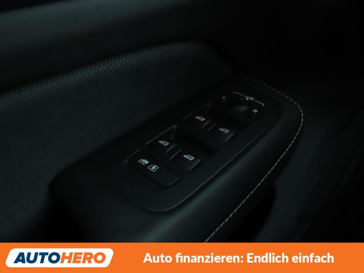 Volvo V60 2.0 T4 R-Design Aut.*NAVI*ACC*360CAM*HK*SHZ*