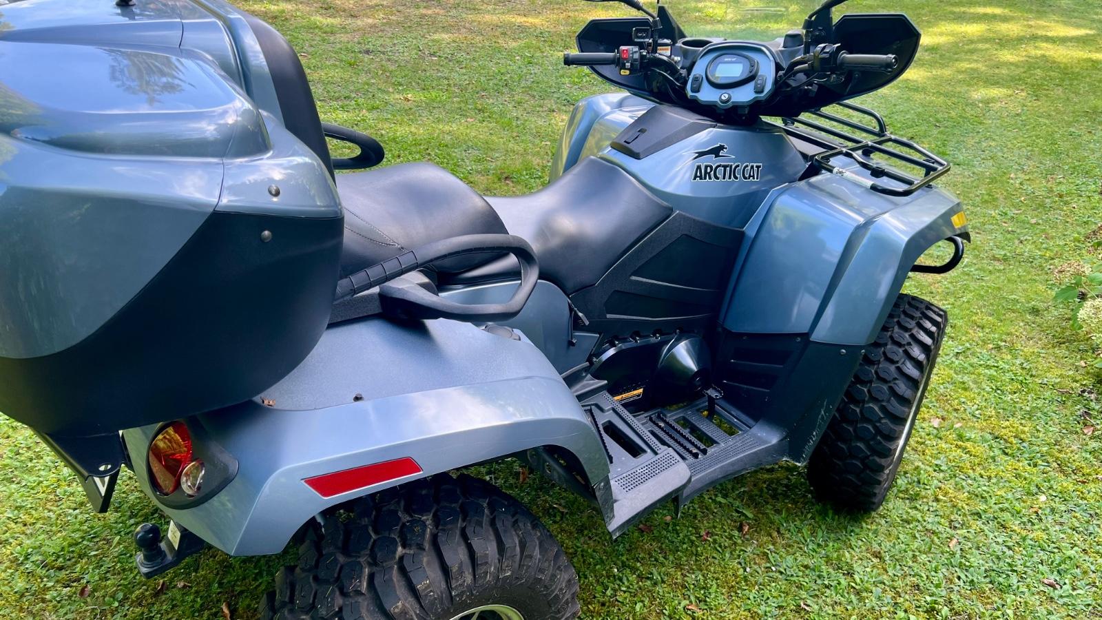 Arctic Cat 700 2010 — photo 6