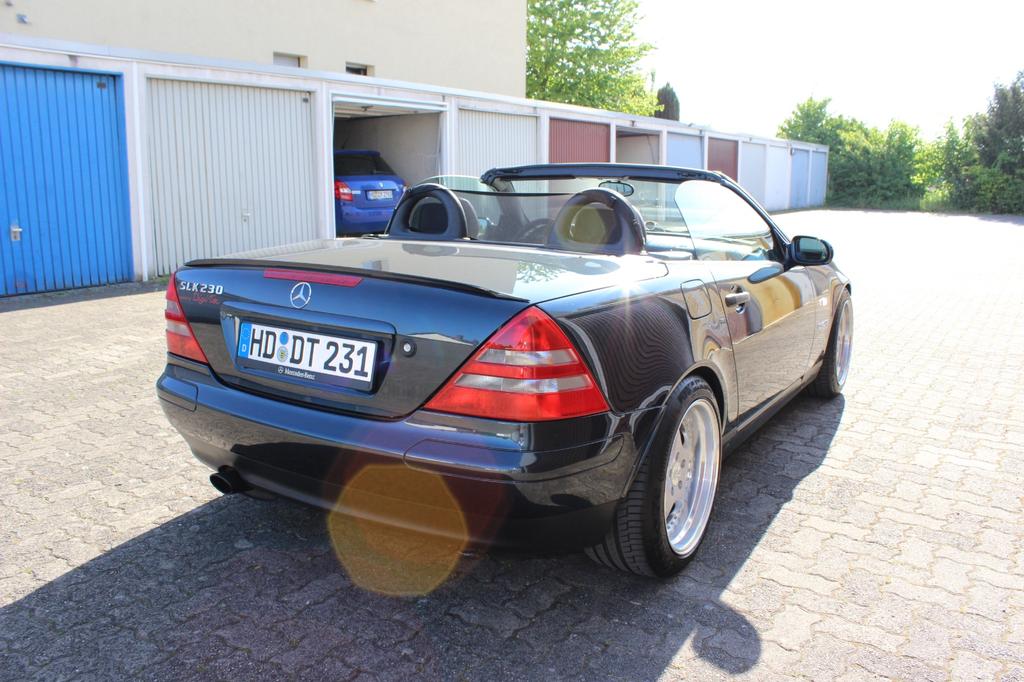 Mercedes-Benz SLK 230