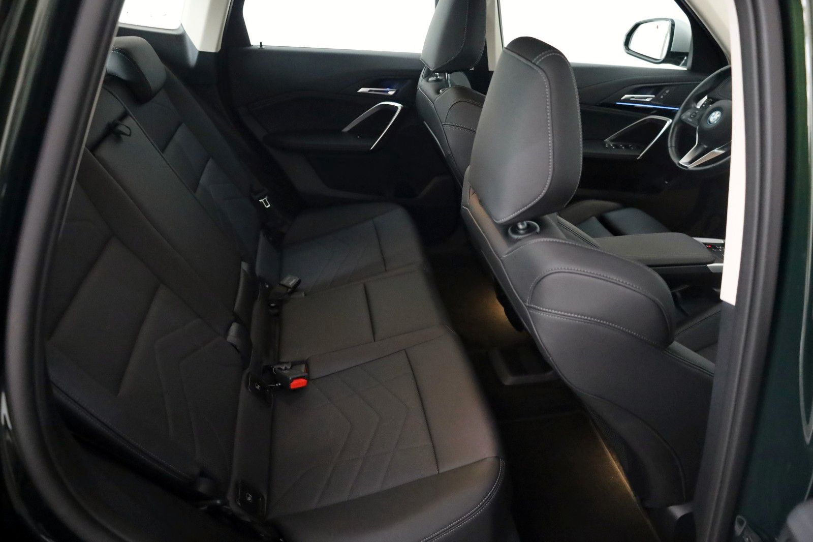 Fahrzeugabbildung BMW iX1 xDrive30 xLine,Leder,Navi,M Fahrwerk,Kamera