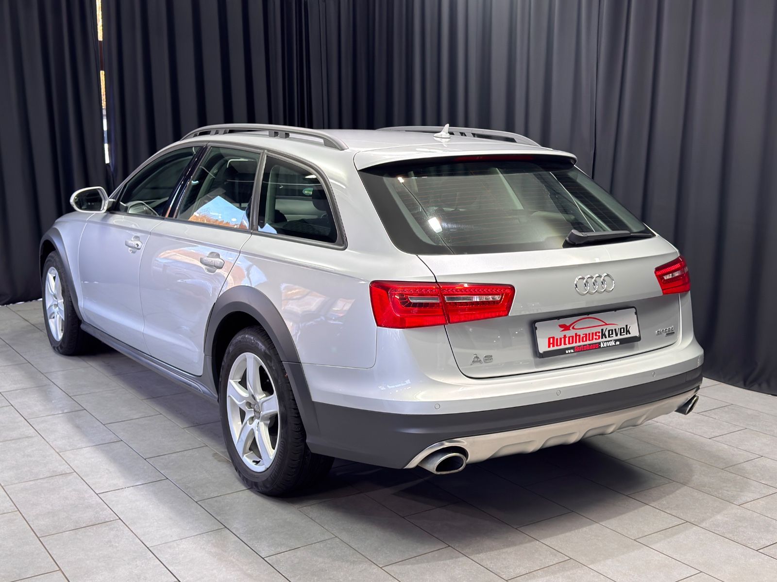 Fahrzeugabbildung Audi A6 Allroad quattro 3.0 TDI|LEDER|NAVI|LUFT|XENON