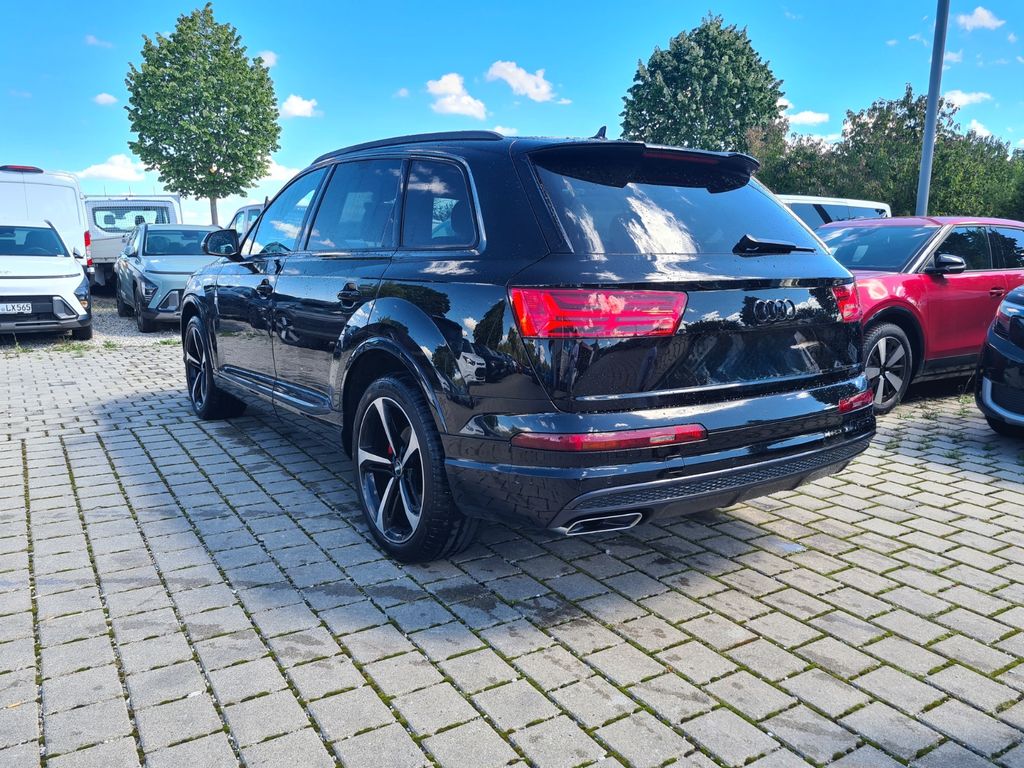 Image of Audi Q7