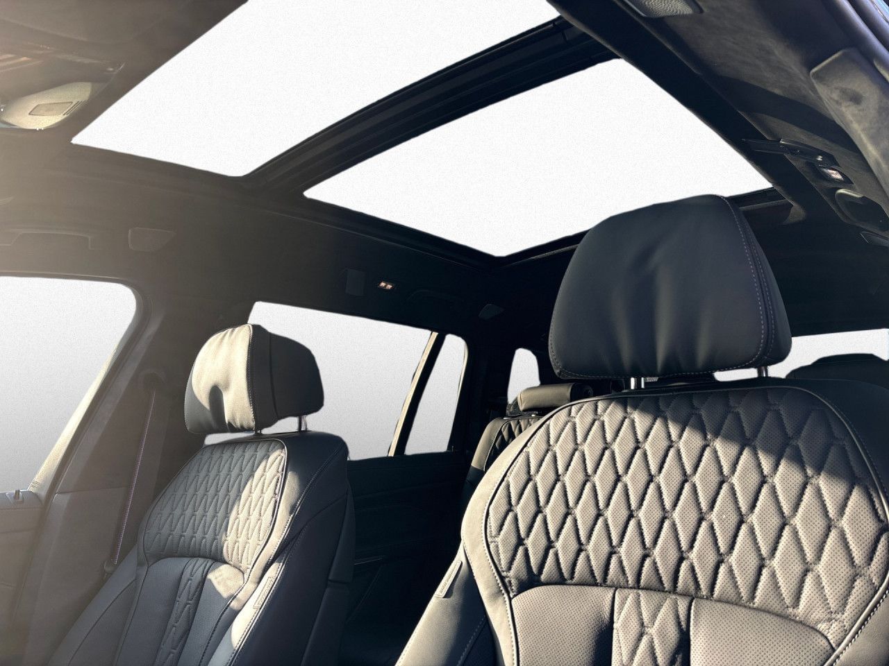 BMW X7 M60 - Bild 17