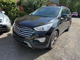 Hyundai Grand Santa Fe 2.2 CRDi Premium 4WD Automatik - Hyundai Grand Santa Fe Premium mit Diesel-Antrieb
