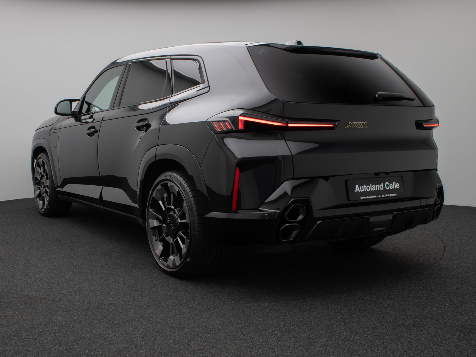 Fahrzeugabbildung BMW XM 360° HUD DAB B&W Massage SoftCl AHK 23Zoll