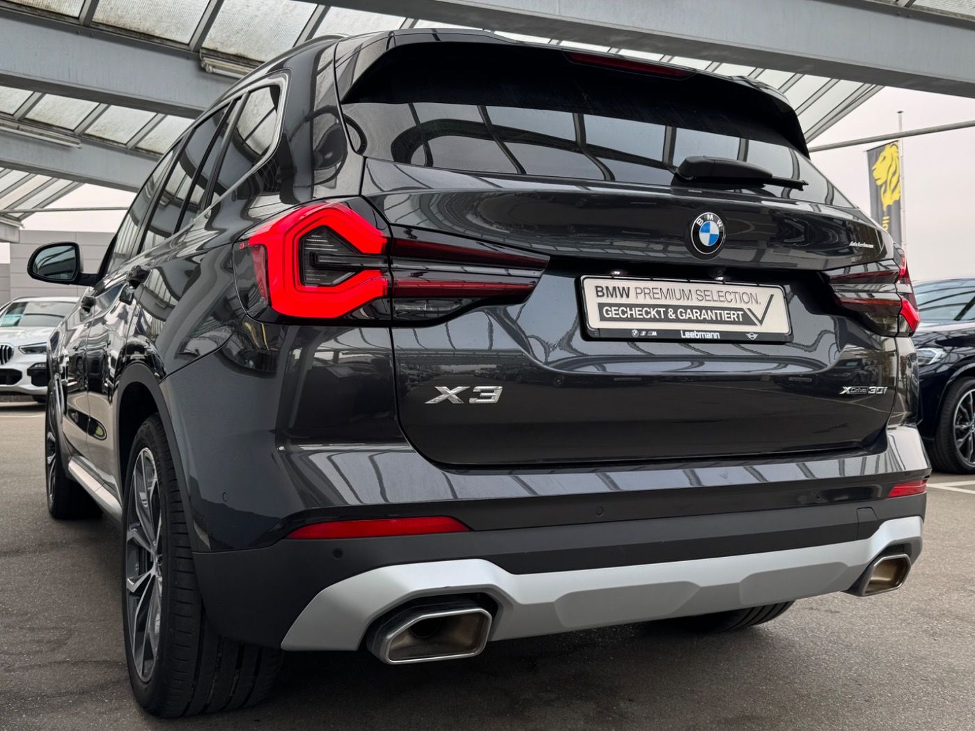 Fahrzeugabbildung BMW X3 xDrive30i 20Zoll/GSD/StandHz 2 JAHRE GARANTIE