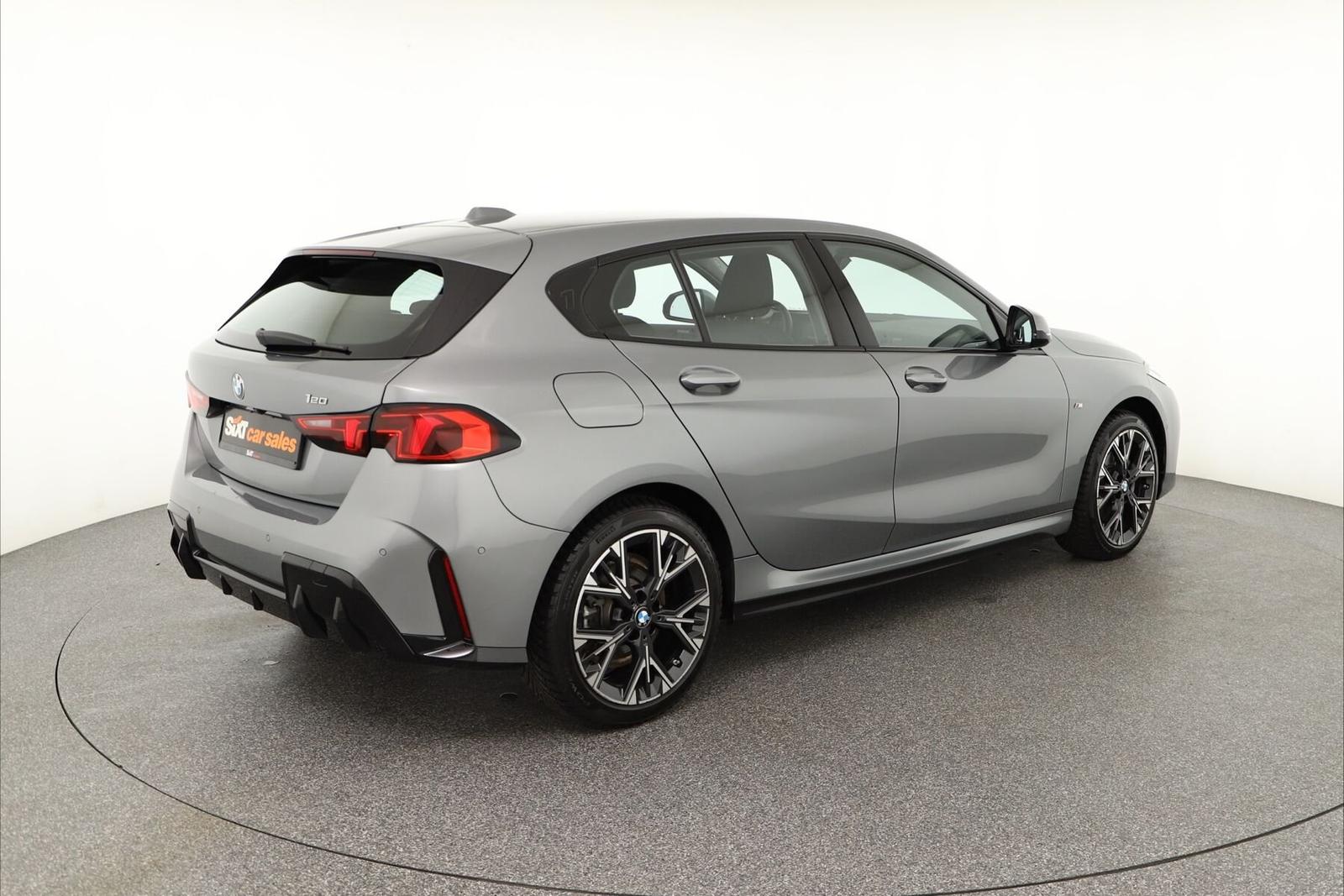 BMW 1 Series i M Sport Design NAV SHZG ParkAss+RFK Alarm, миниатюра 6