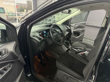 Ford Kuga - 11