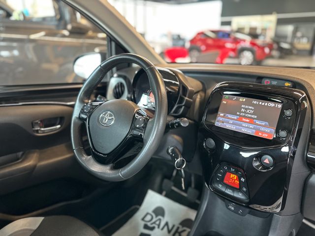 Toyota Aygo x-clusiv *Kamera*Carplay*