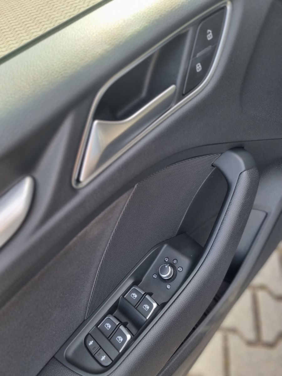 Fahrzeugabbildung Audi A3 Limousine 35 TDI s tronic sport NAVI