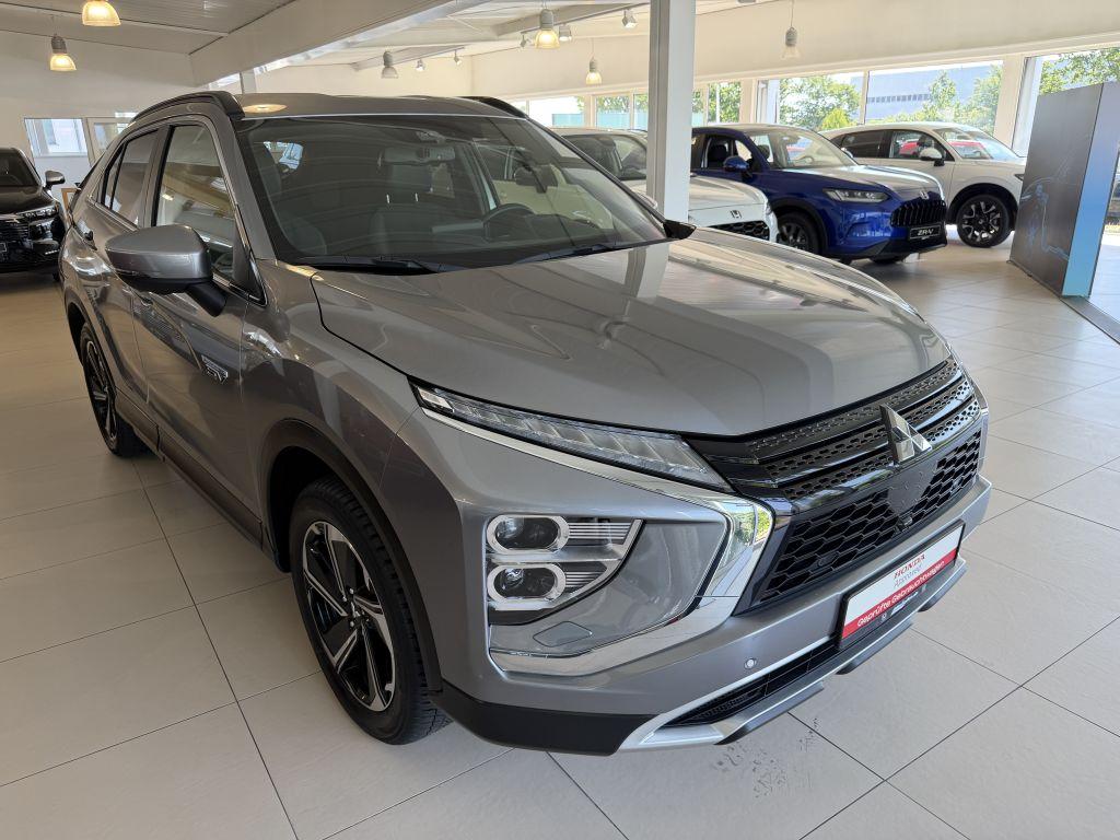 Mitsubishi Eclipse Cross Plug-In Hybrid 4WD Intro Edition