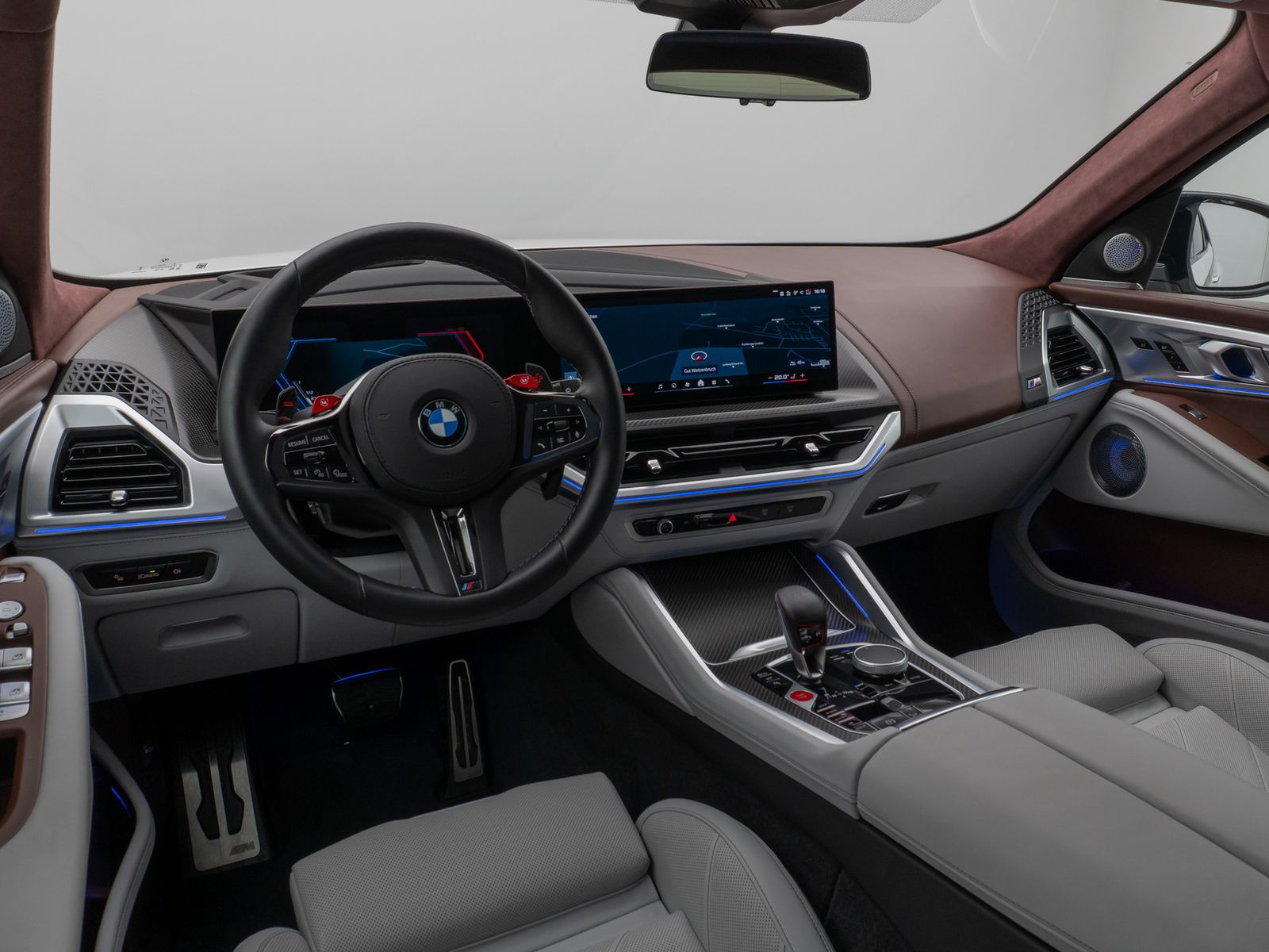 Fahrzeugabbildung BMW XM Individual M Sitze DAB B&W Massage SoftClose