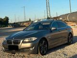 BMW F10 535D PANO/VOLLAUSTATTUNG/STANDHEIZUNG - BMW 535 aus 2010: 535d