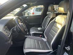 Fahrzeugabbildung T-Roc Sport 4Motion Leder Panorama