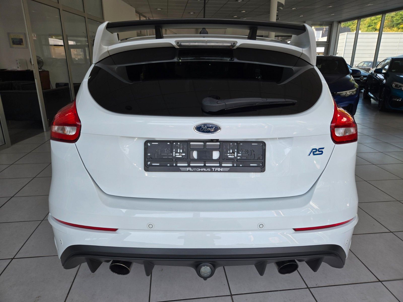 Fahrzeugabbildung Ford Focus Lim. RS*Recaro Sitze