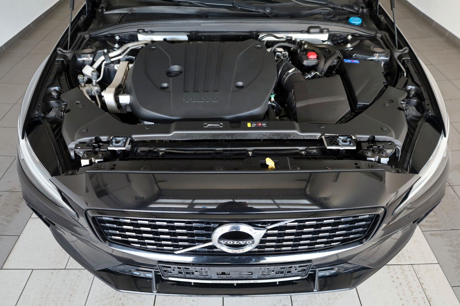 Fahrzeugabbildung Volvo V60 R Design,Leder,Sportsitz,Navi,LED,Memory,AHK